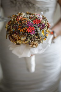 A&S brooch bouquet (w)